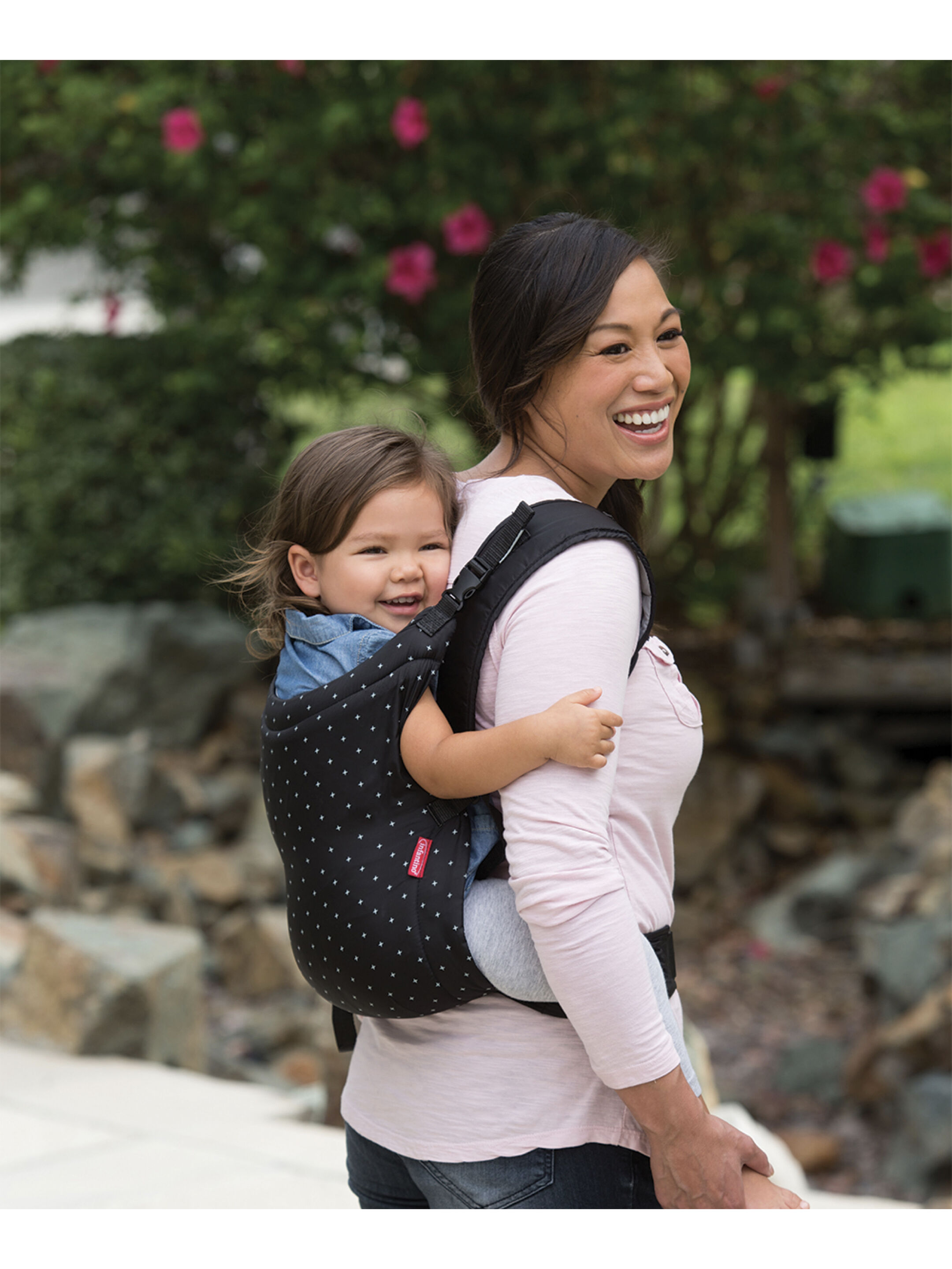 Infantino Zip Travel Carrier image number 2