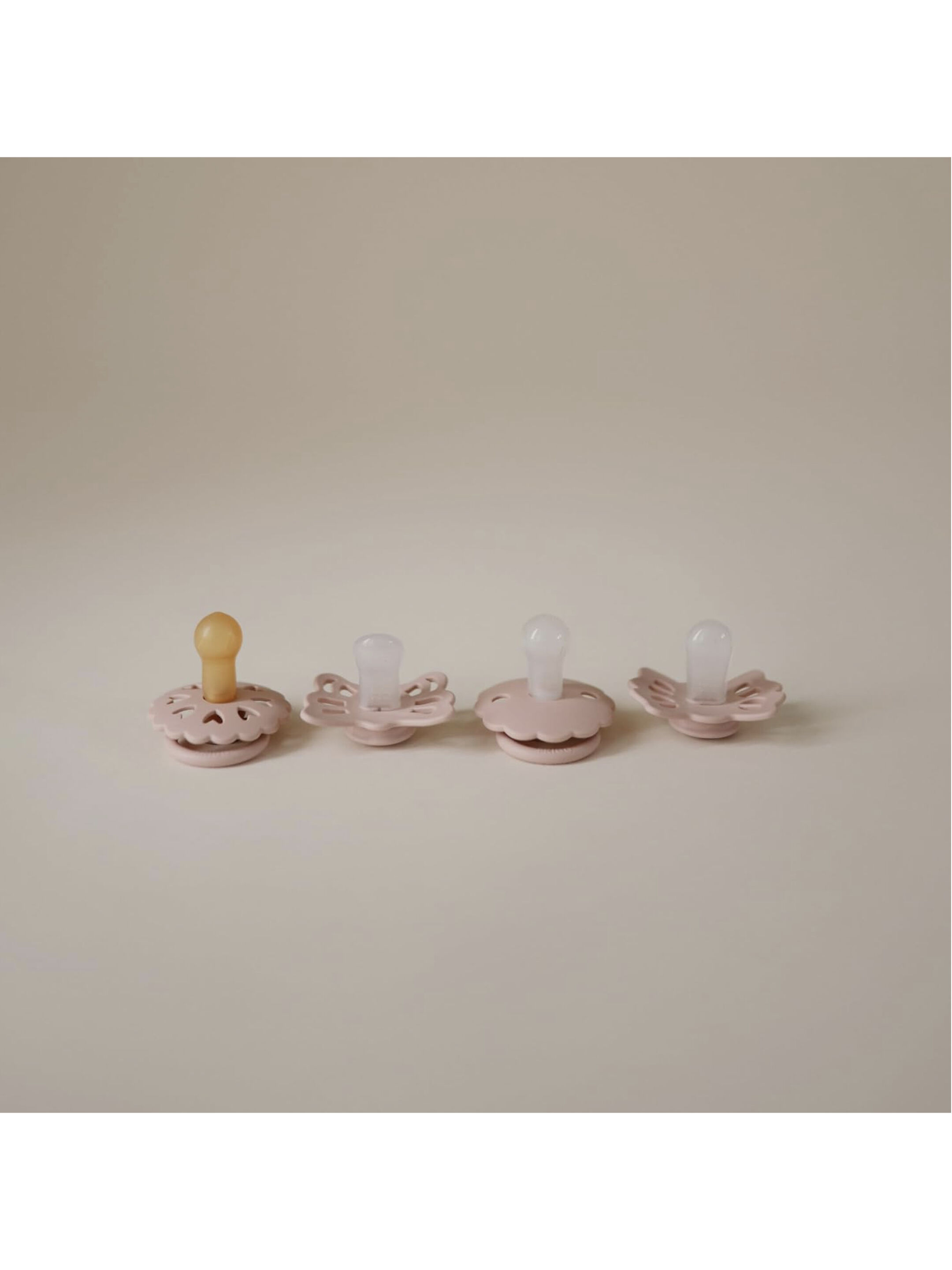 FRIGG Baby's First Pacifier 4-pack - Floral heart - Blush 0-6M - Size 1 image number 3