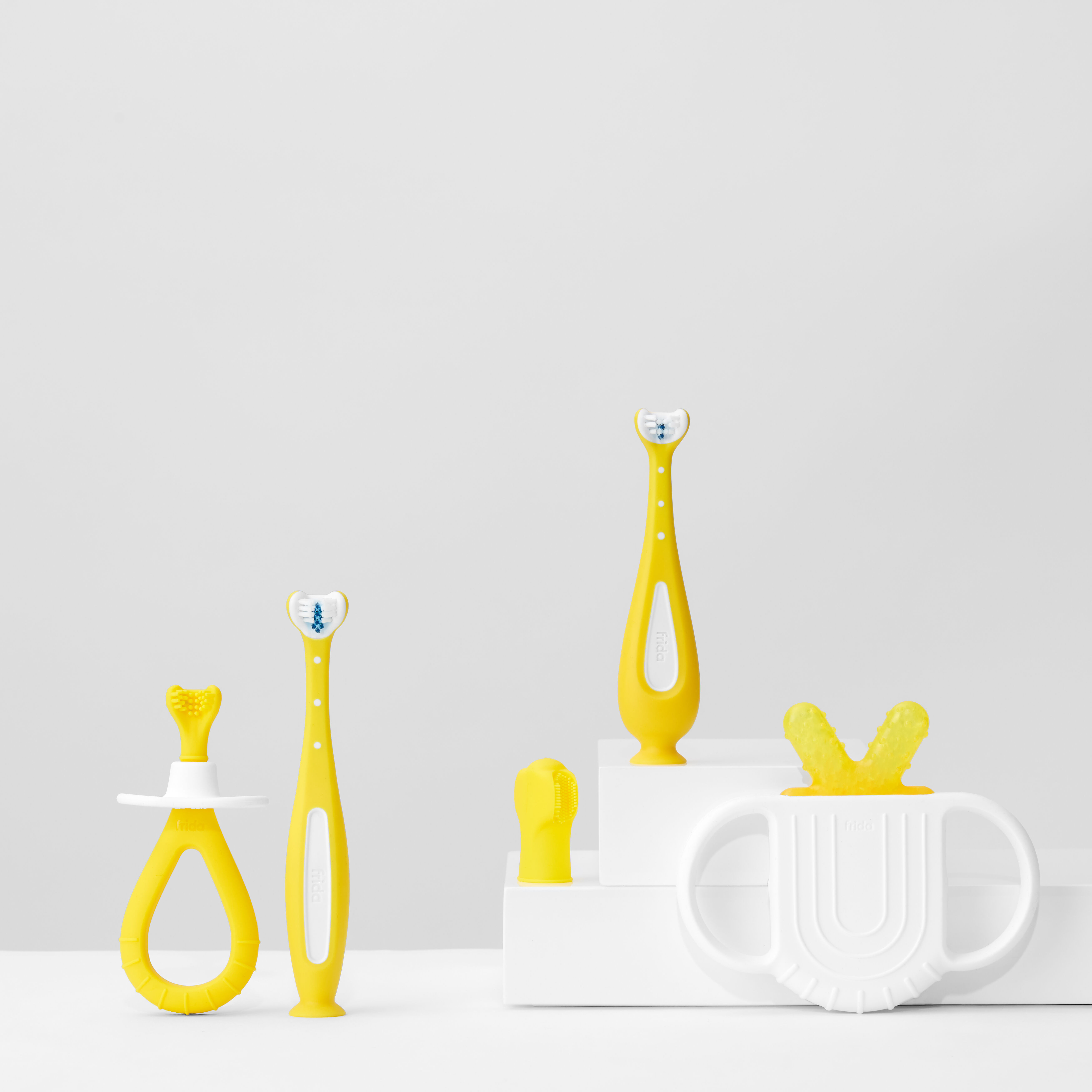 Fridababy - Not Too Cold To Hold Bpa Free Silicone Teether image number 9