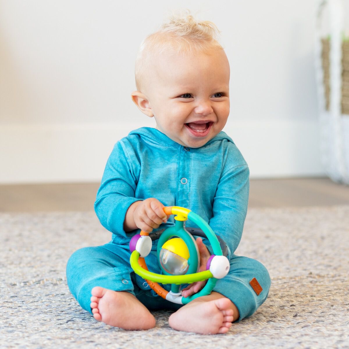 Infantino - Orbit Rattle image number 3