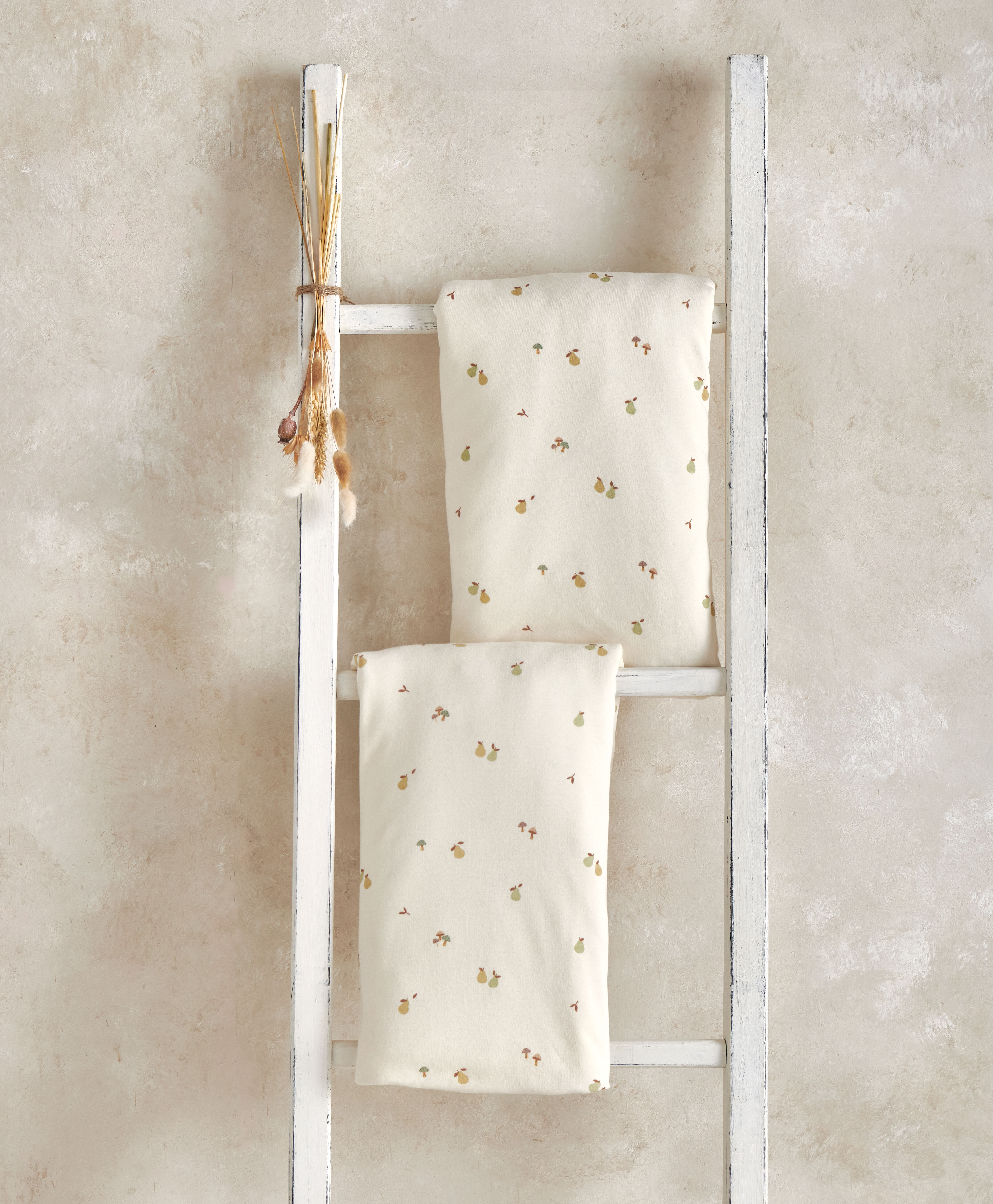 2 Cot/Bed Fitted Sheets - Orchard