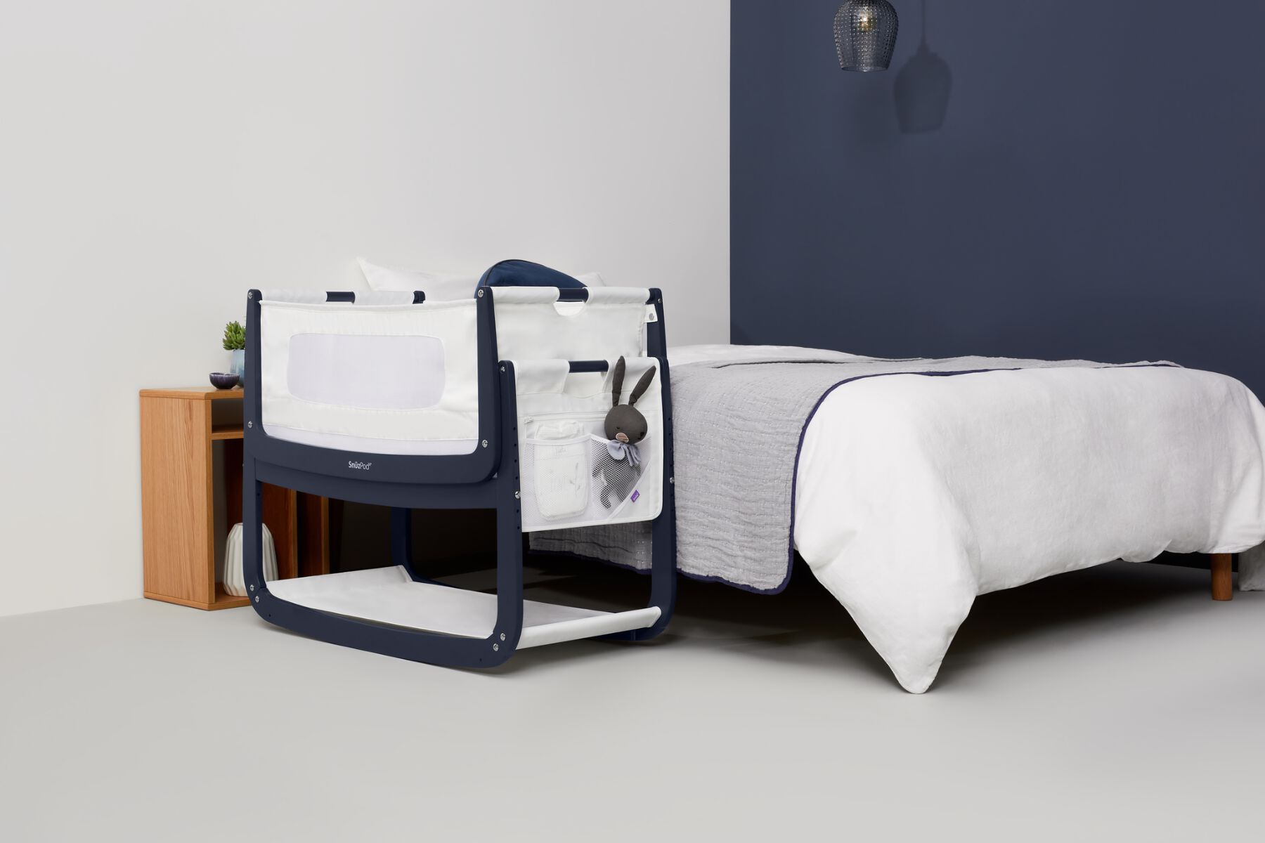 SnuzPod4 Bedside Crib - Navy image number 5