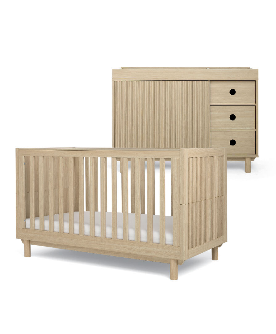 Oska 2 Piece Cotbed with Wide Dresser Changer Set - Oak image number 2