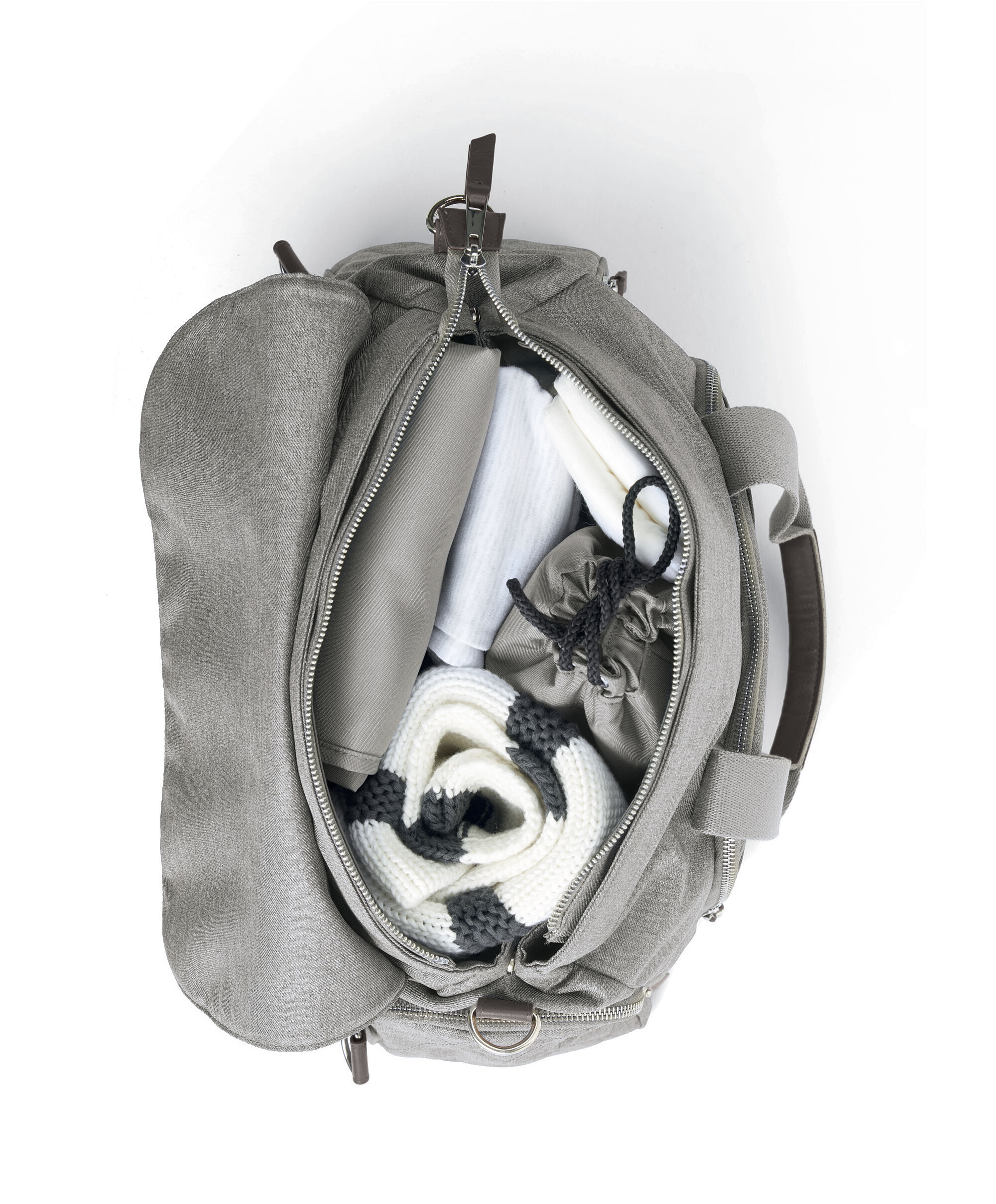 Mamas & Papas Ocarro Changing Bowling Bag - Greige image number 7