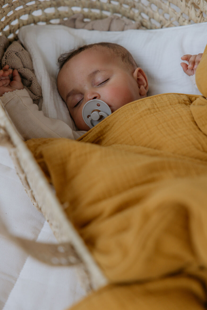 Bibs Colour 2 Pack Latex S2 - Iron/Baby Blue (6+ months) image number 4