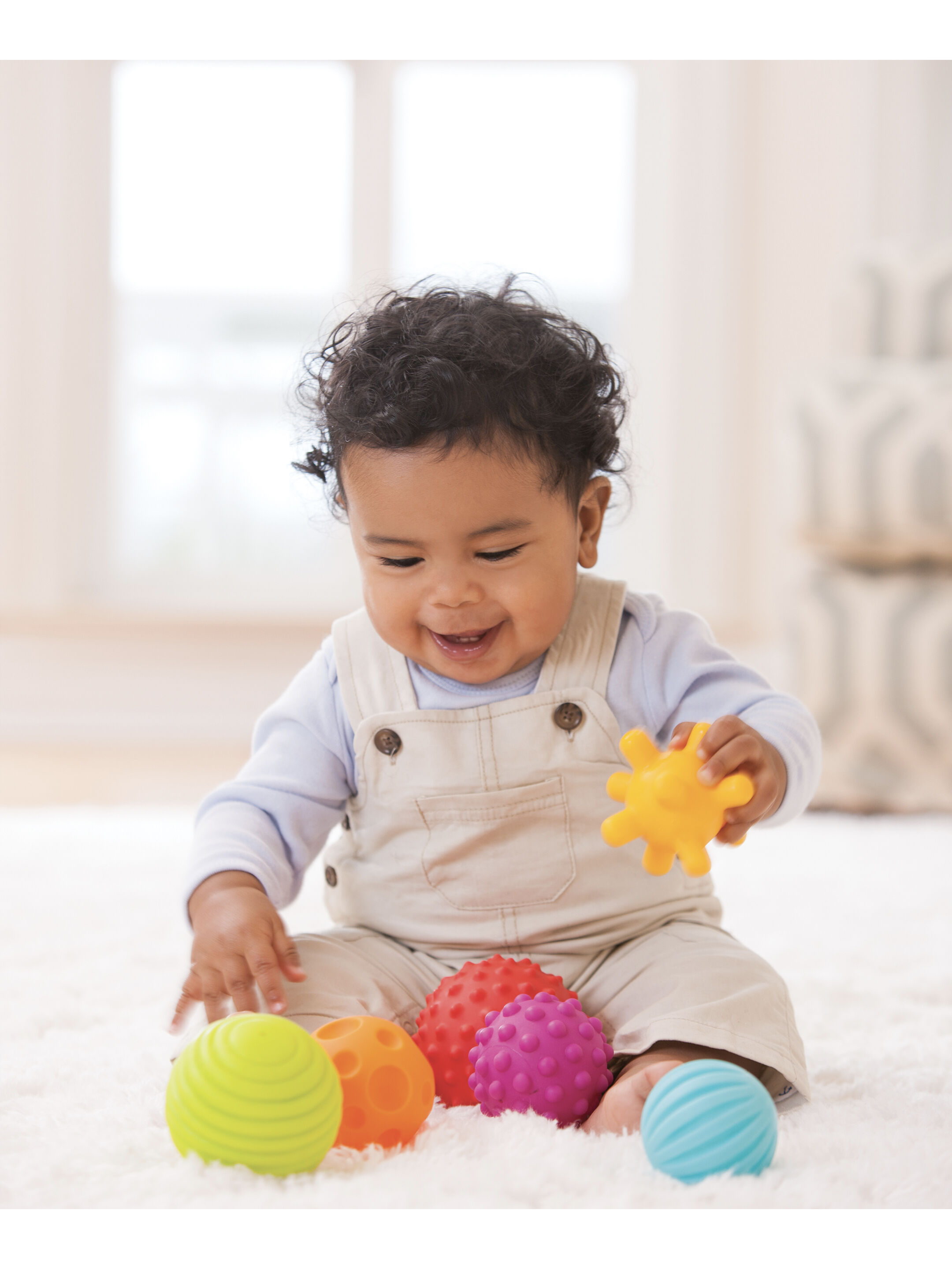 Infantino Textured Multi Ball Set - 6 Piece image number 1