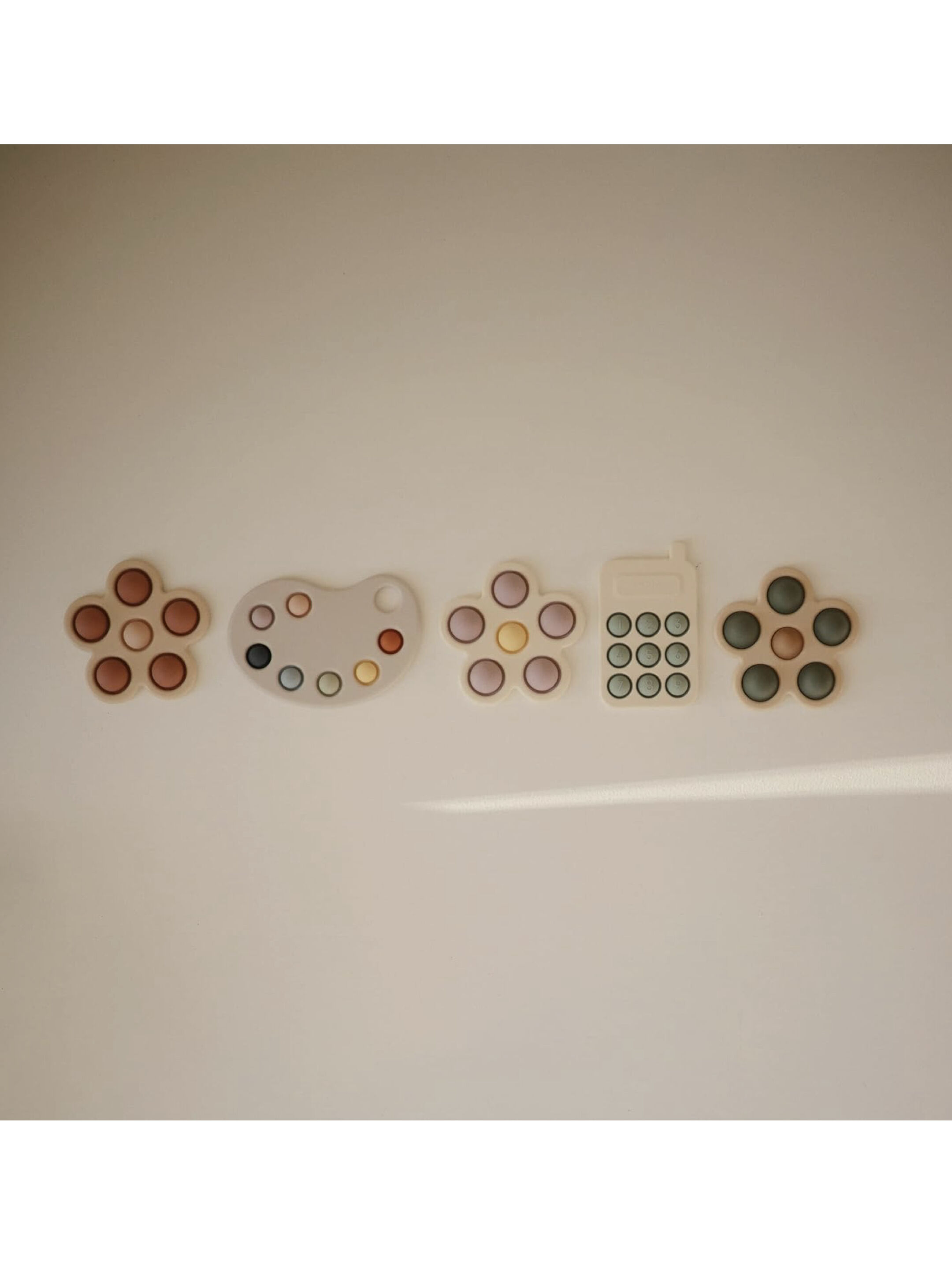 Mushie Paint Palette Press Toy (Multi) image number 8