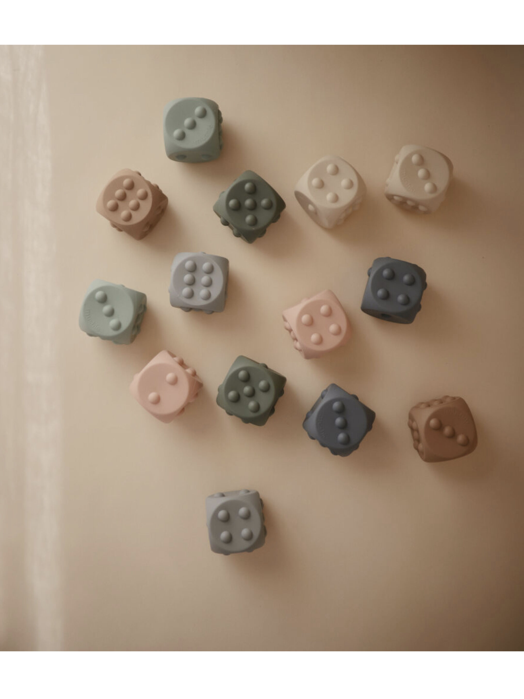 Mushie Dice Press Toy (set of 2) Cambridge Blue/Shifting Sand image number 8