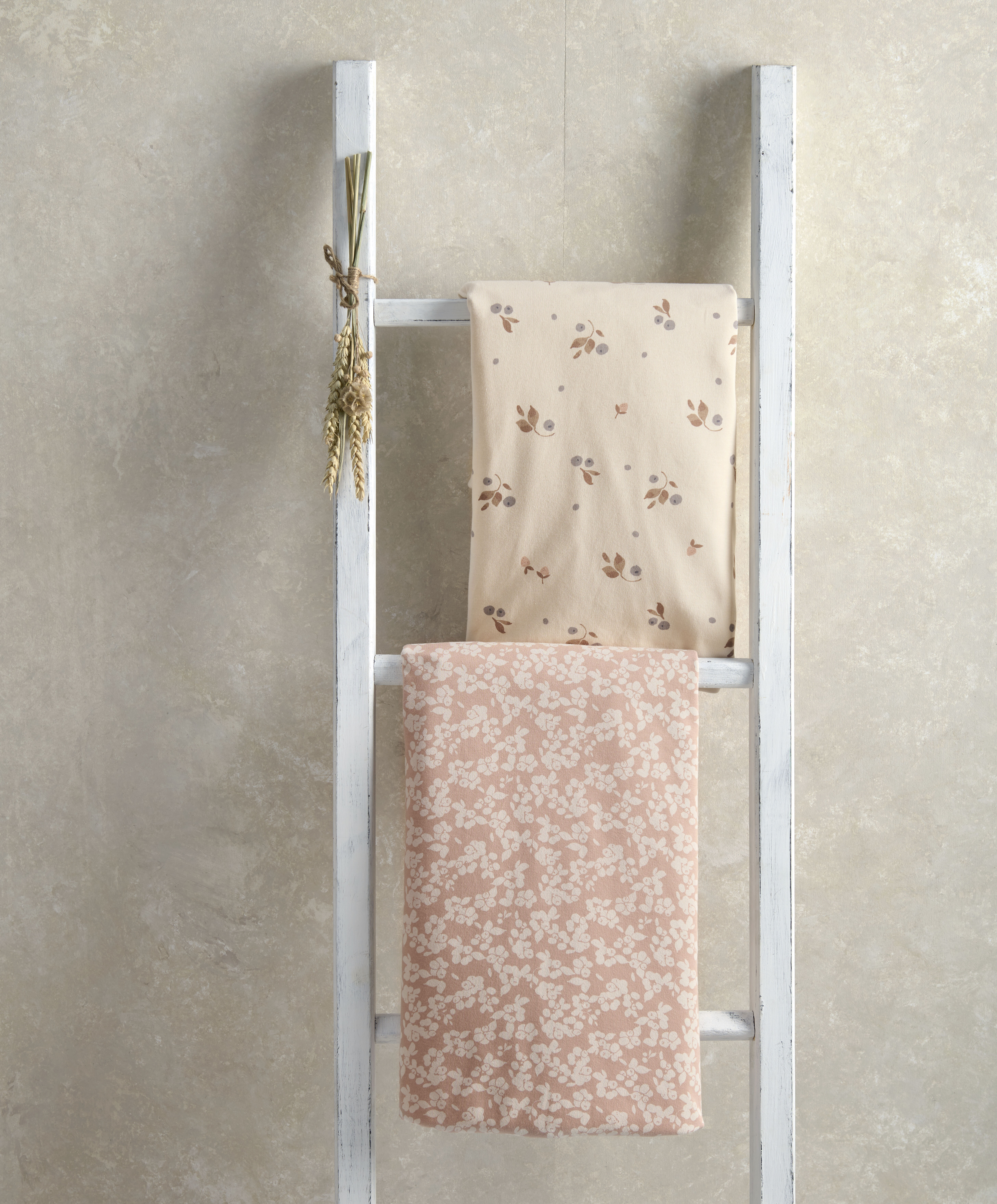 Cotbed Fitted Sheets (2 Pack) &ndash; Berry/Peony