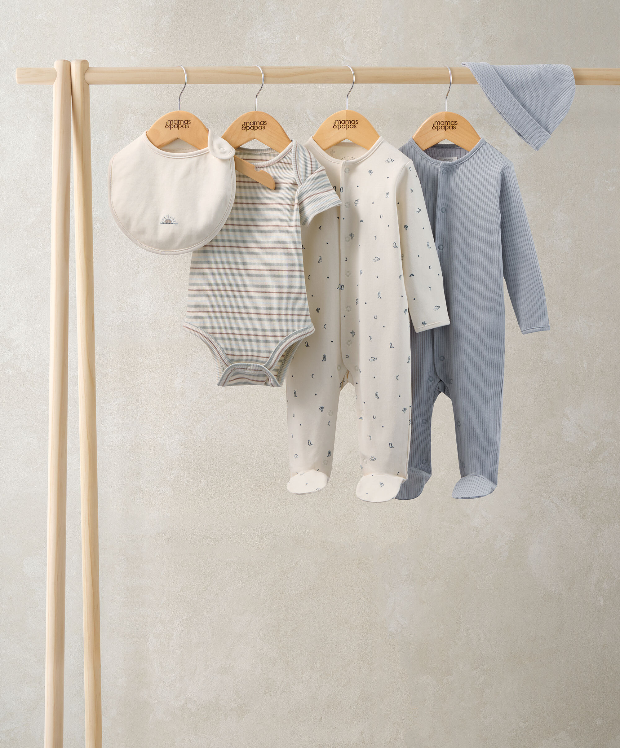 Welcome to the World 5 Piece Baby Clothes Set image number 1