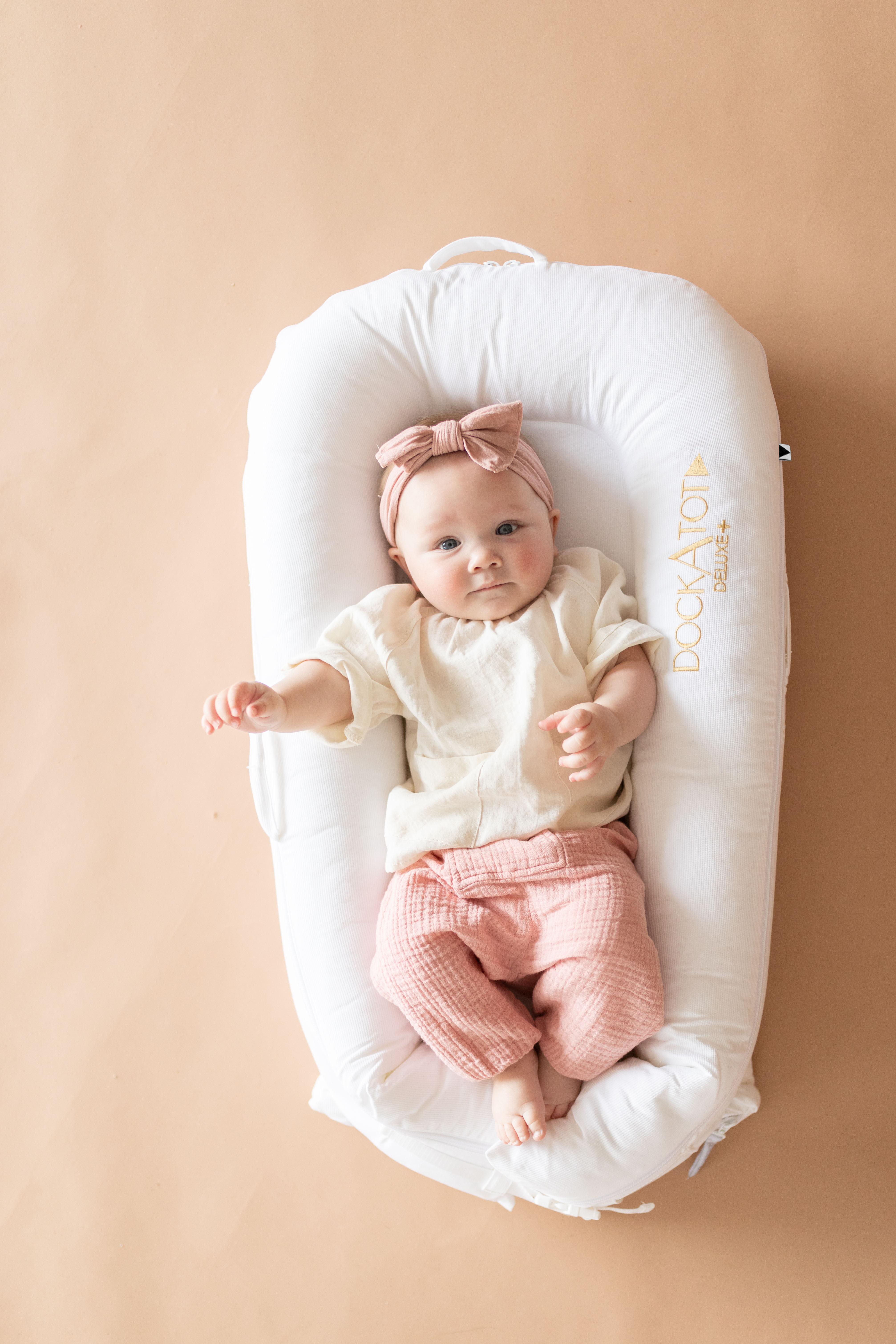 DockATot Deluxe+ Cover - Pristine White image number 4