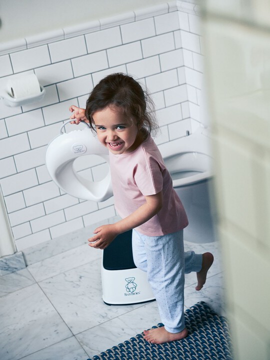 Babybjorn Toilet Training Seat image number 3