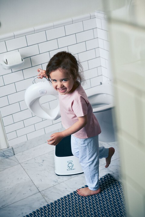 Babybjorn Toilet Training Seat image number 3