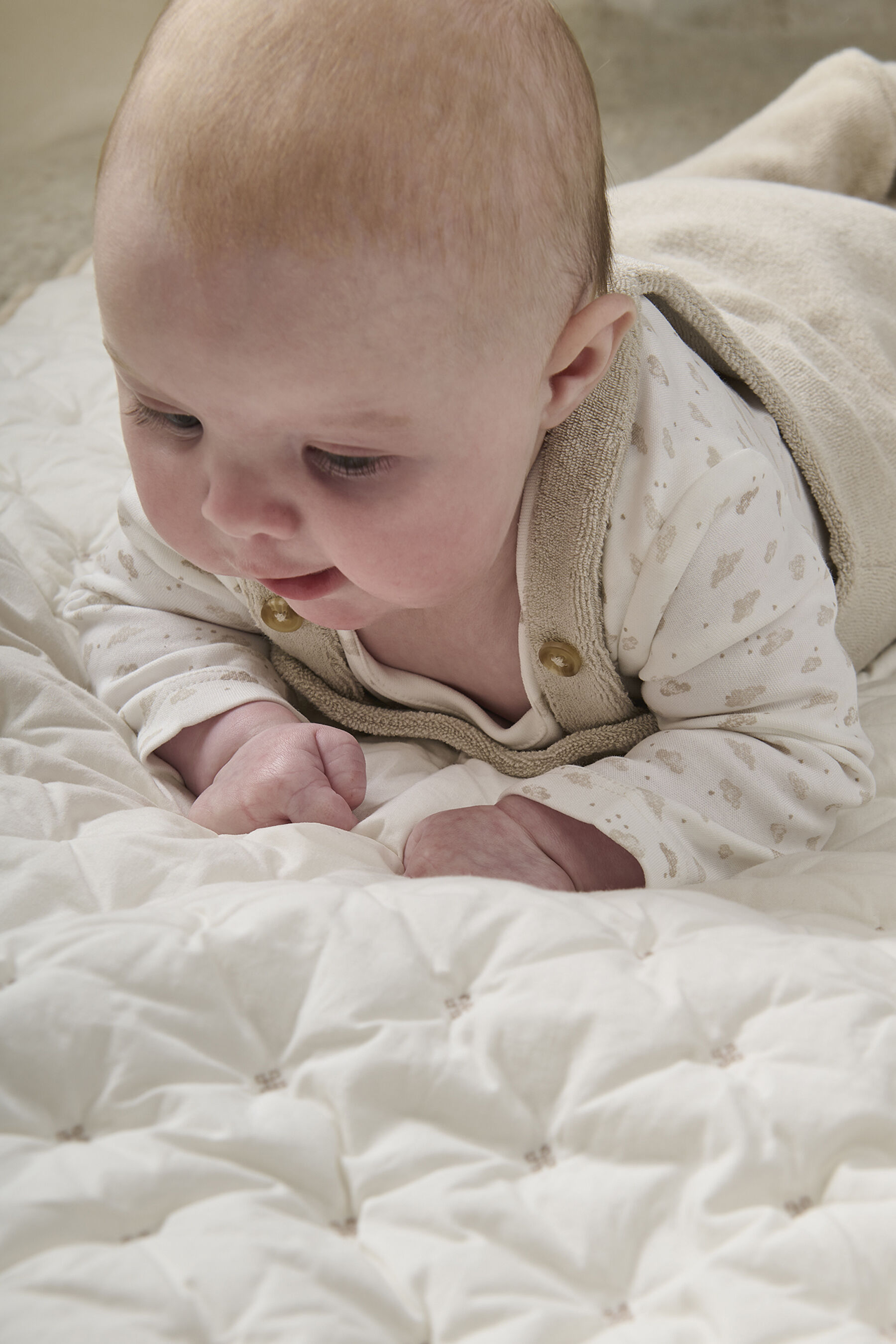 2 piece Bodysuit & Towel Dungaree Set image number 5