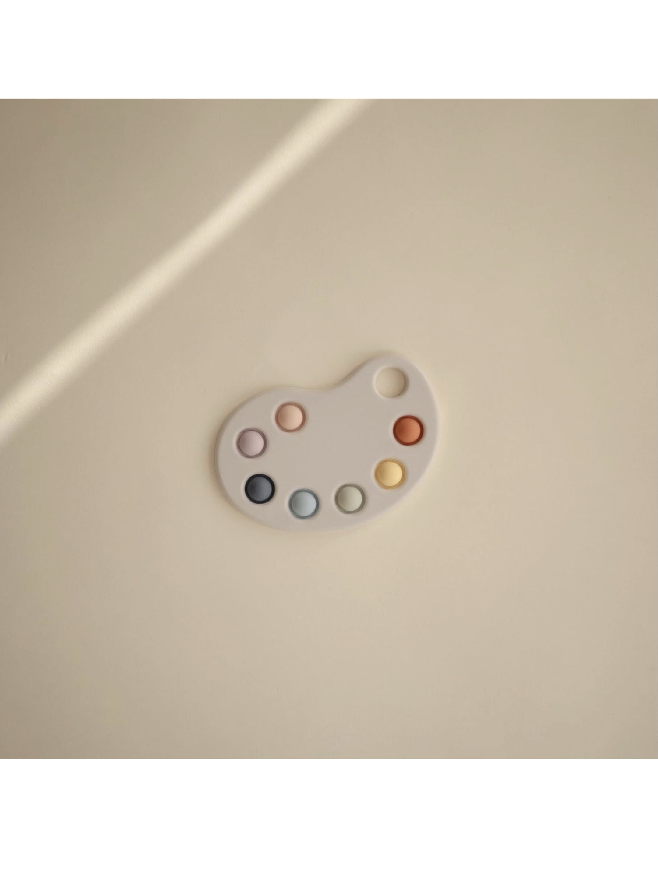 Mushie Paint Palette Press Toy (Multi) image number 2