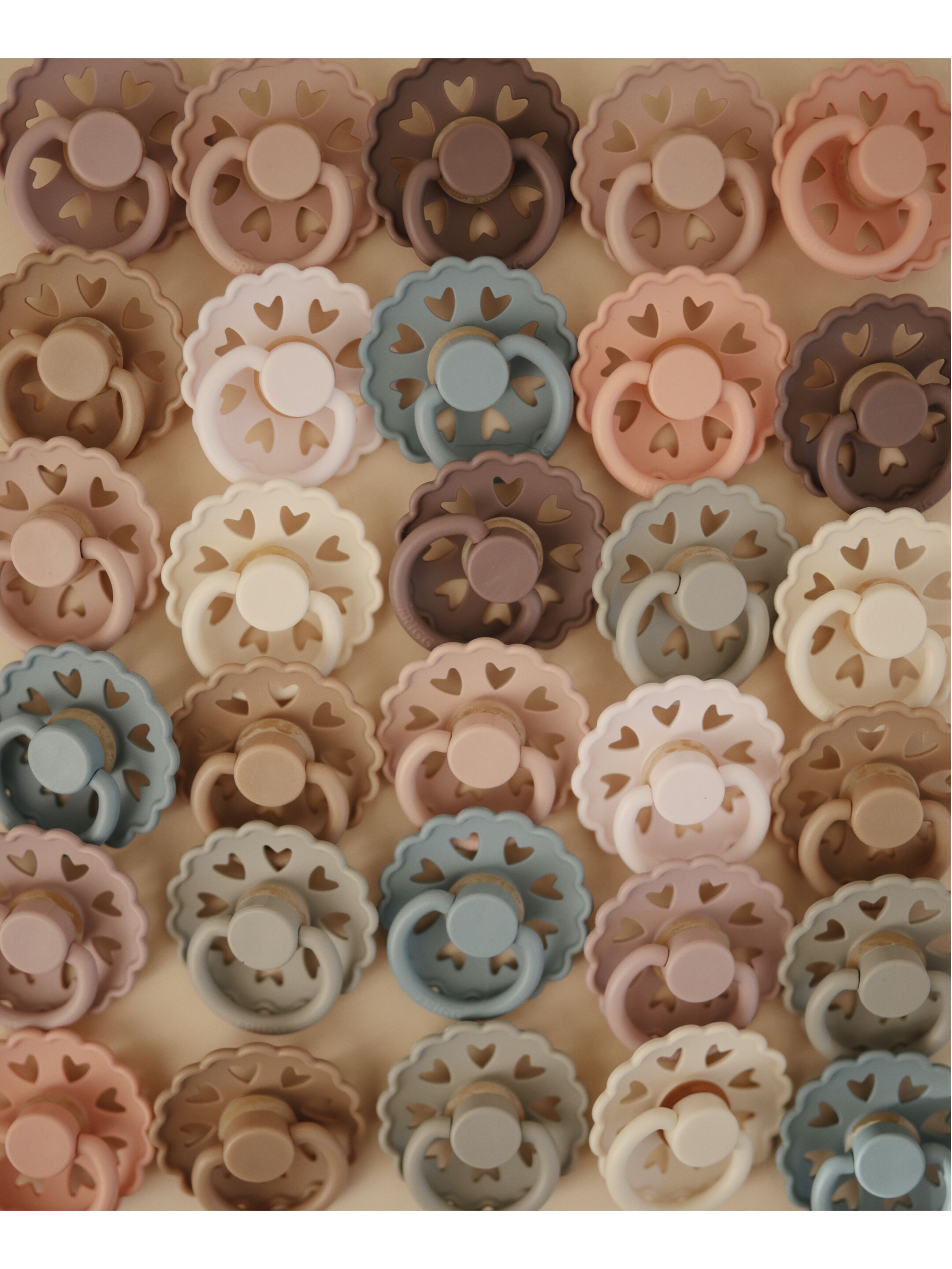 FRIGG Fairytale Silicone Baby Pacifier 6-18M 2-Pack Pretty in Peach/Primrose - Size 2 image number 3