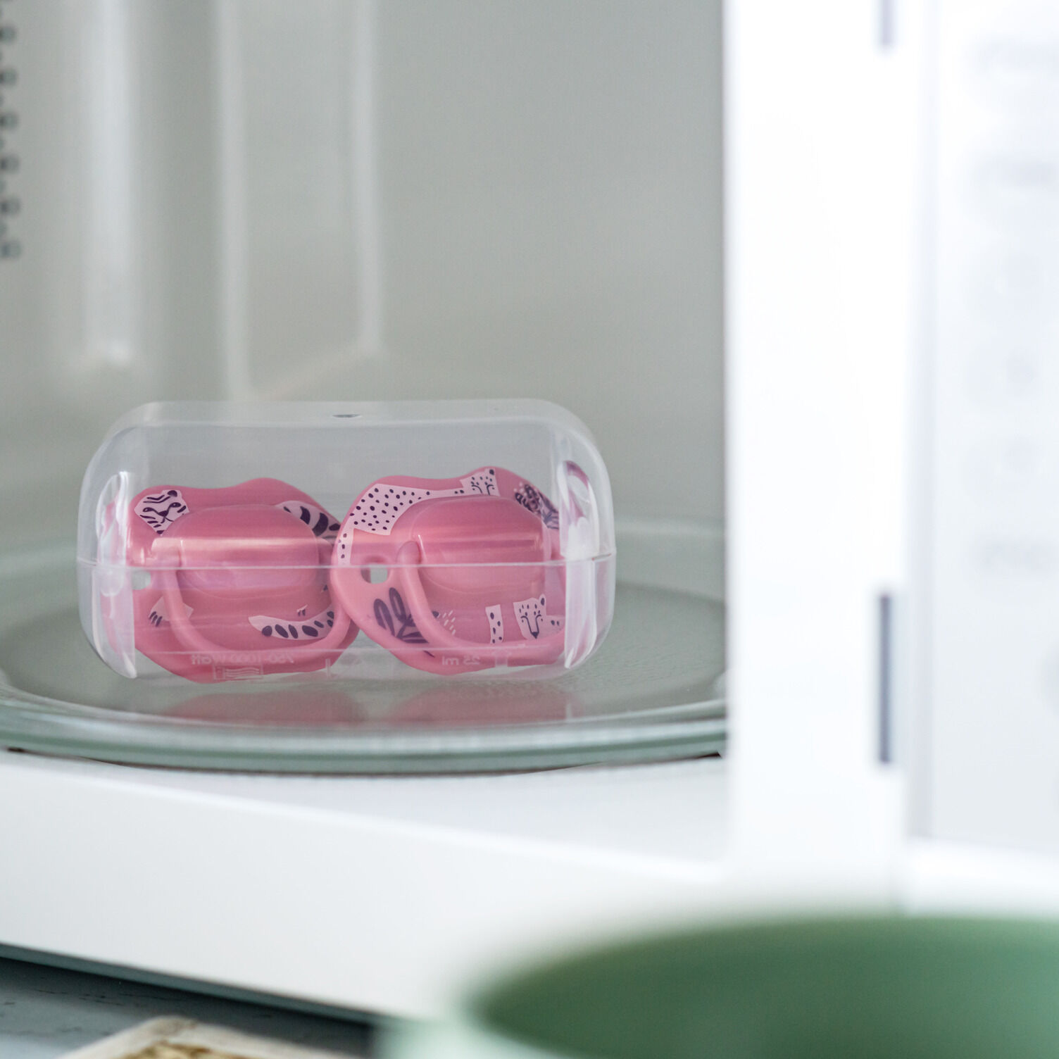 Tommee Tippee Moda Soother Pack Of 2 (0-6M) image number 4