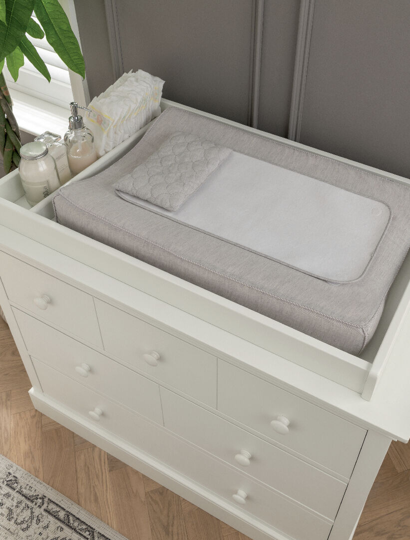 Oxford Wooden 6 Drawer Dresser &amp; Baby Changing Unit - White image number 4