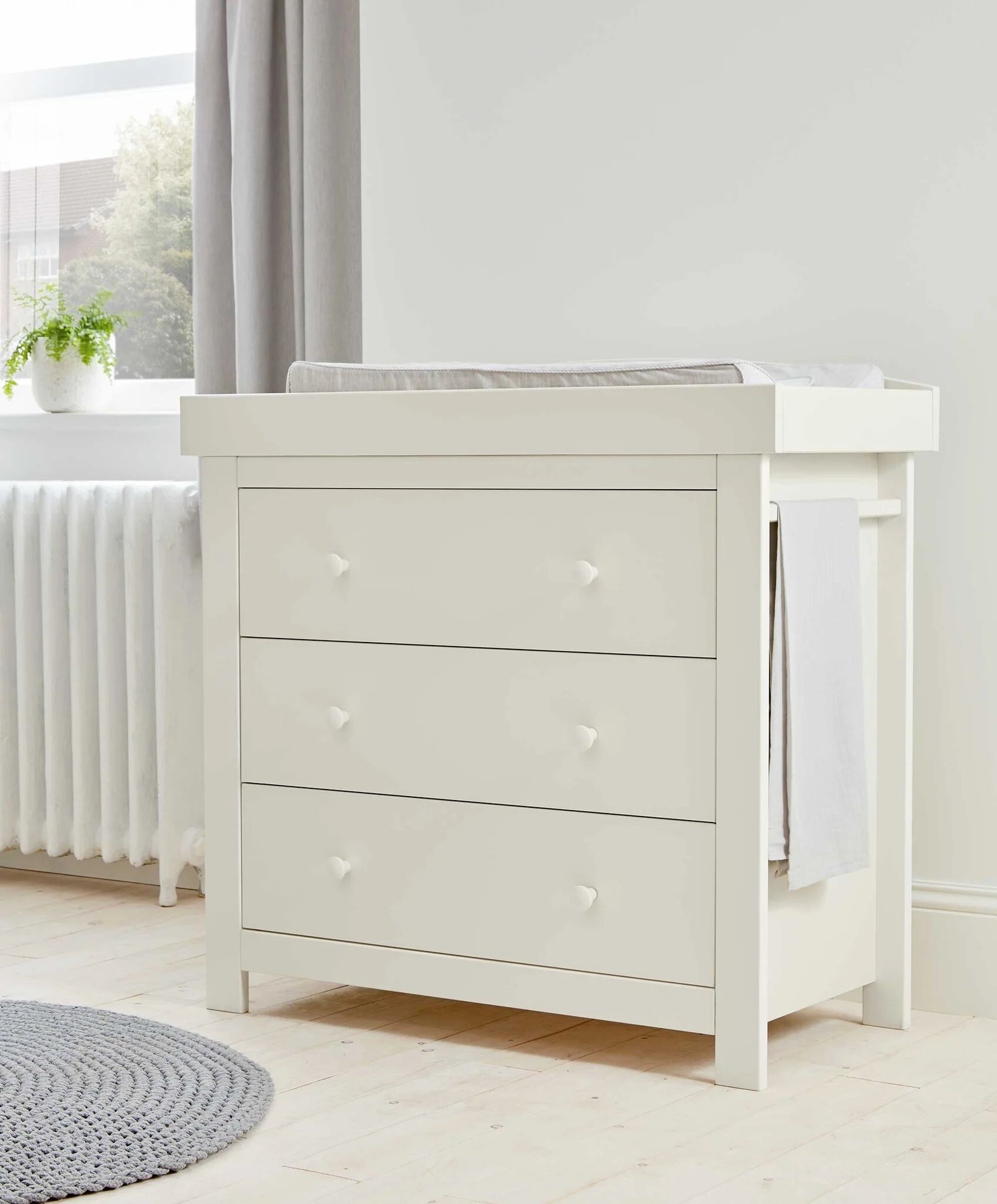 Mia 2 Piece Cotbed with Dresser Changer Set - White image number 2