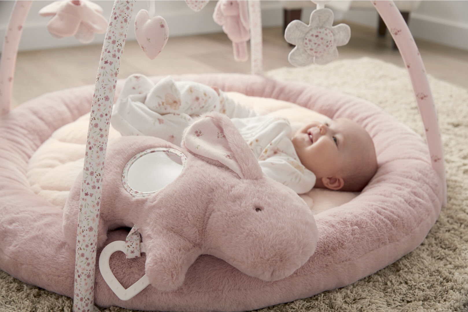 Welcome to the World Bunny Playmat - Pink image number 12