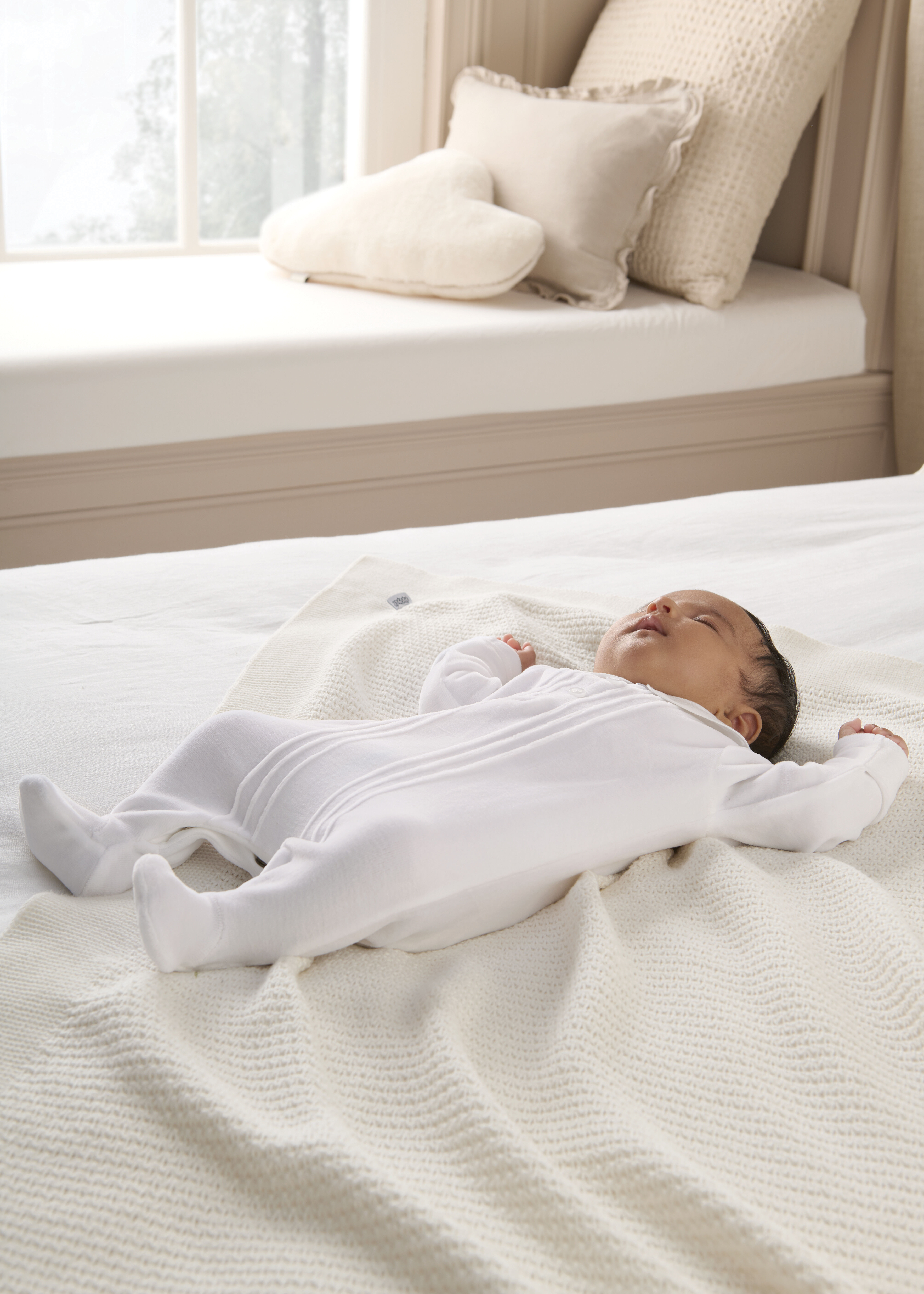 Velour Sleepsuit - White image number 5
