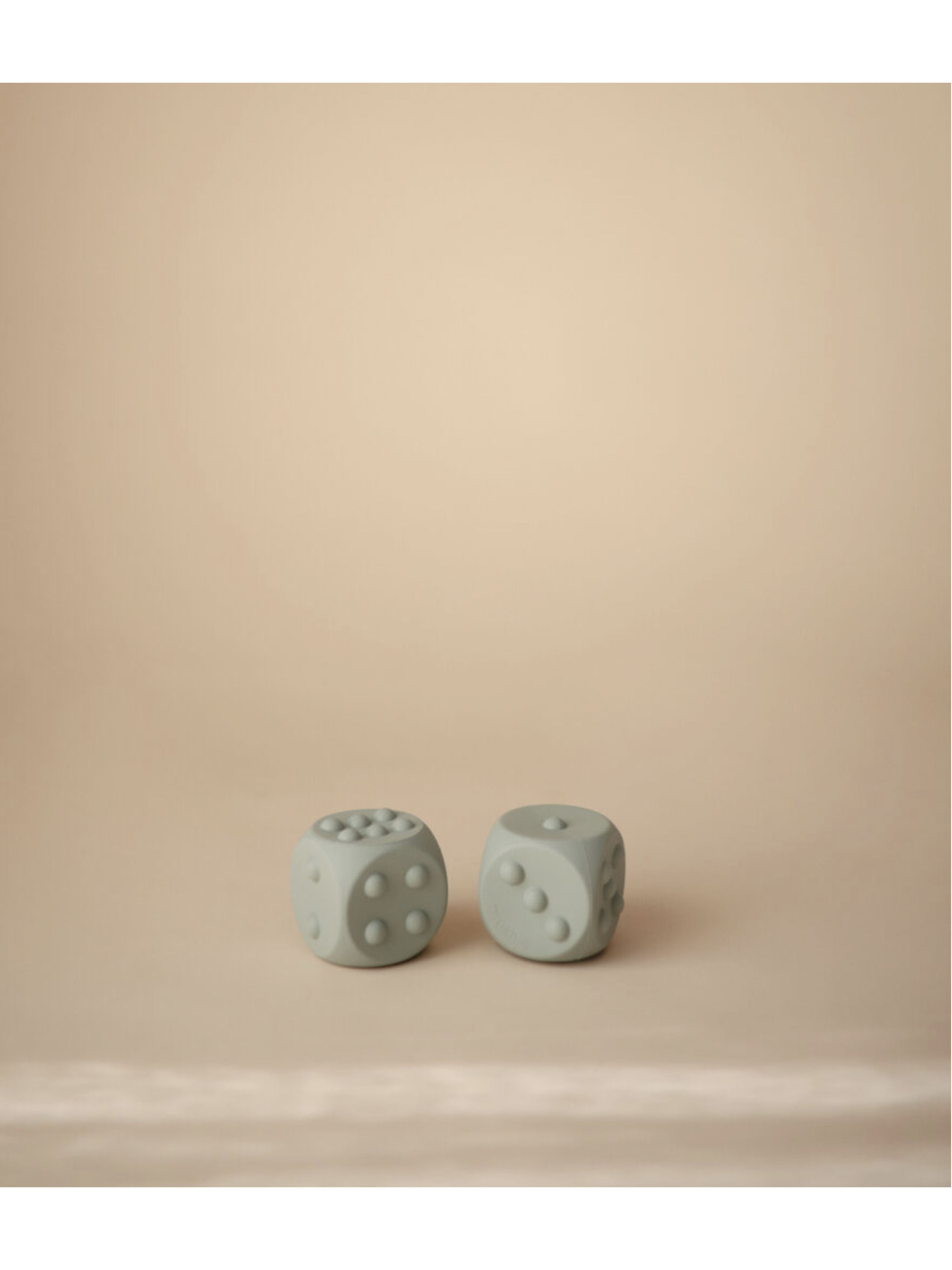 Mushie Dice Press Toy (set of 2) Cambridge Blue/Shifting Sand image number 3