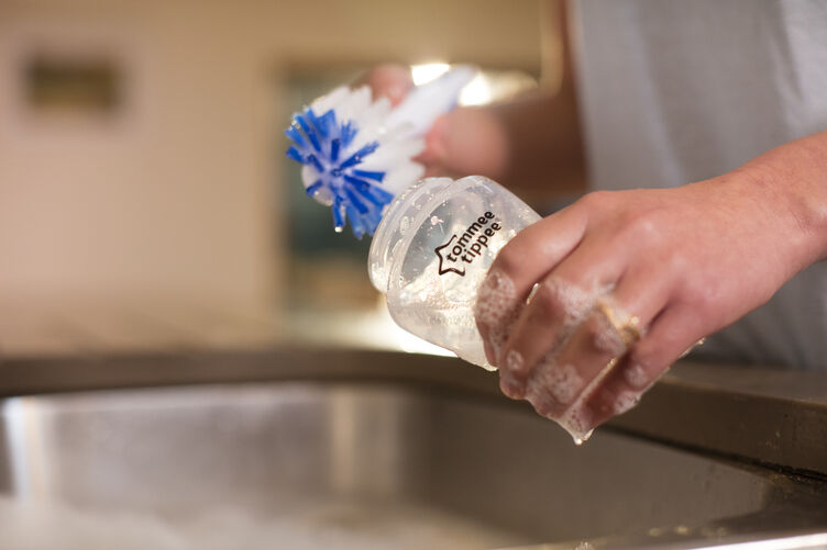 Tommee Tippee Closer To Nature Bottle Brush And Teat Brush image number 6