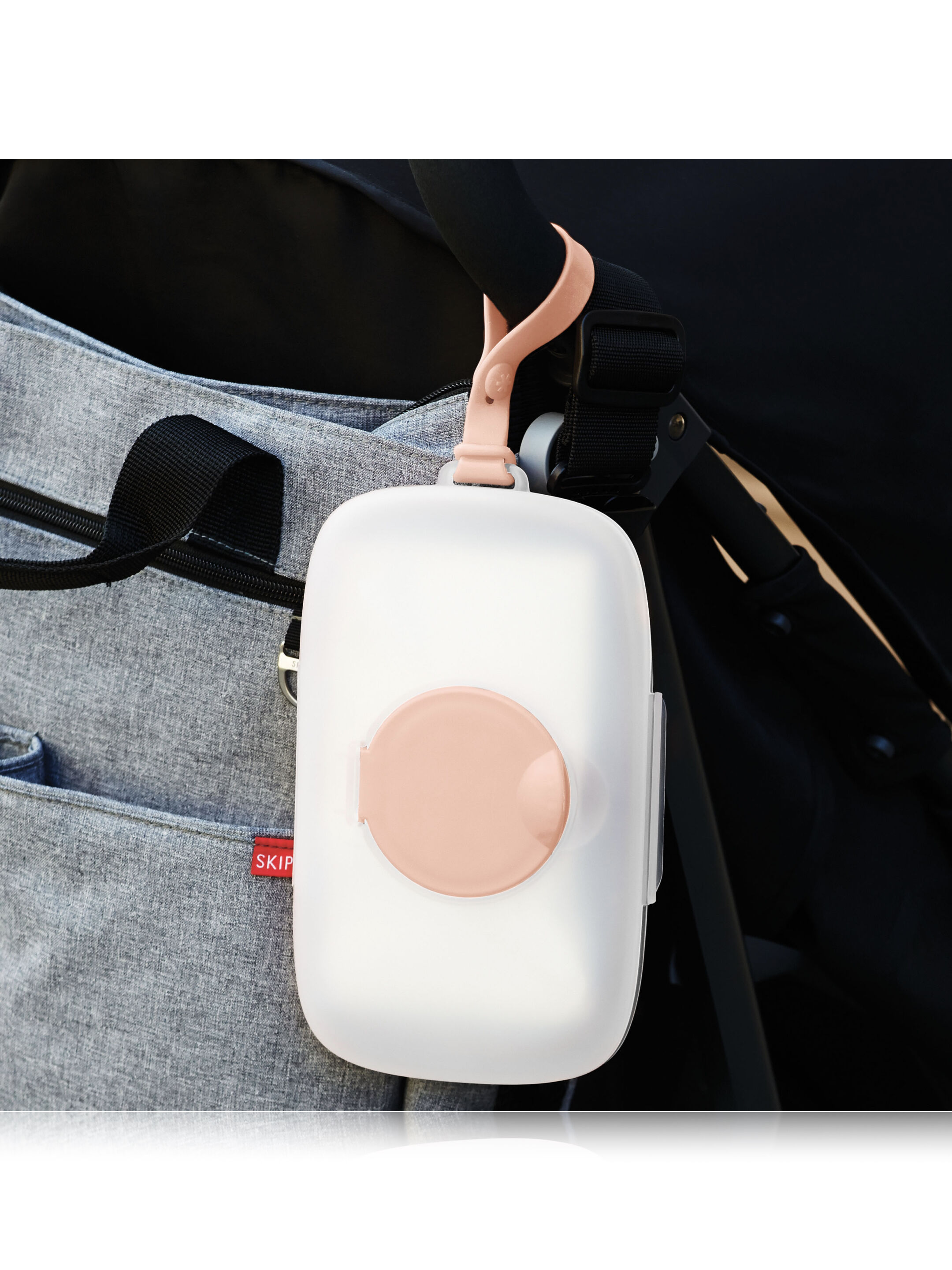 Grab &amp; Go Wipes Case image number 5