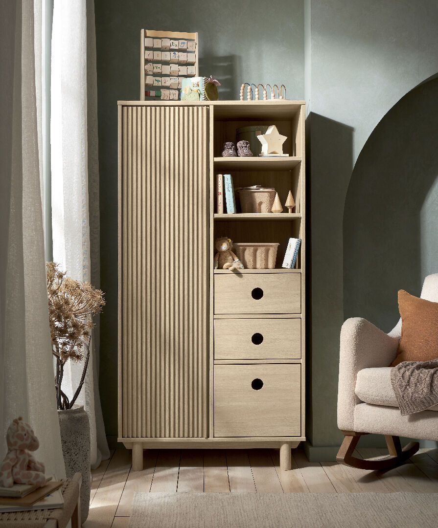 Oska 2 Piece Wide Dresser Changer Set with Wardrobe- Oak image number 3