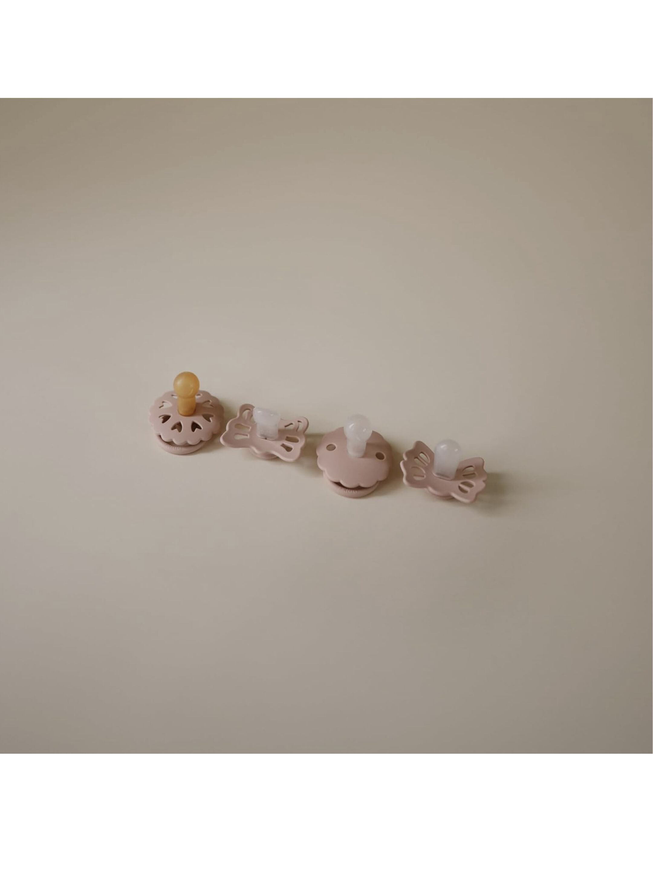 FRIGG Baby's First Pacifier 4-pack - Floral heart - Blush 0-6M - Size 1 image number 2