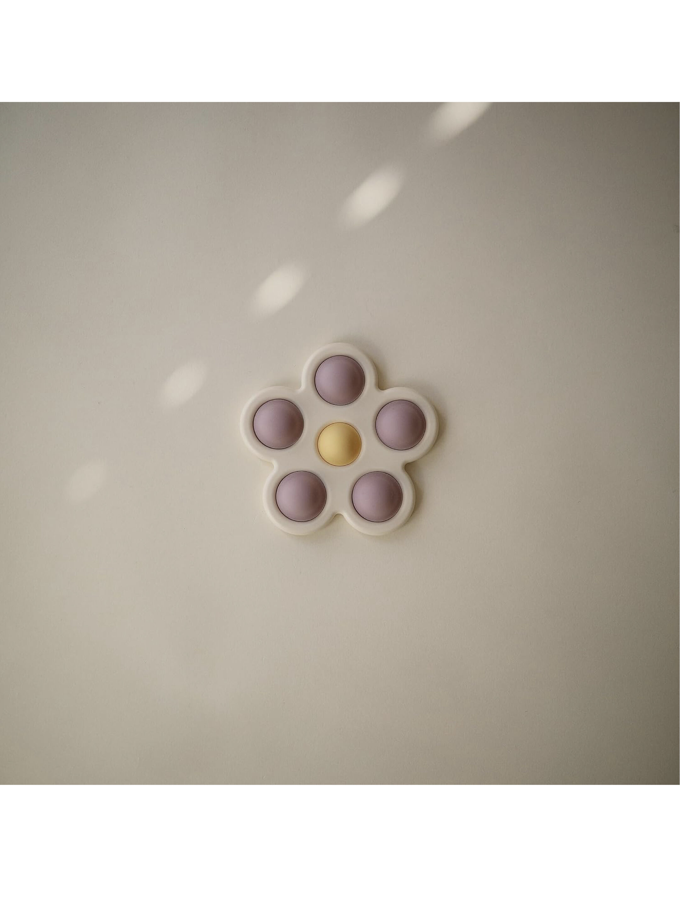 Mushie Flower Press Toy (Soft Lilac/Pale Daffodil/Ivory) image number 2